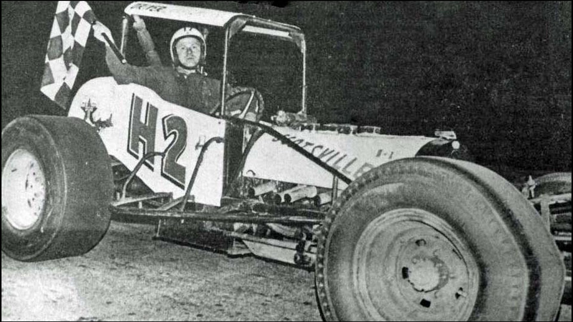 Charlie-McCann-in-Victory-Lane-at-Delaware-Speedway-in-1967.-Courtesy-of-Glen-Tustin