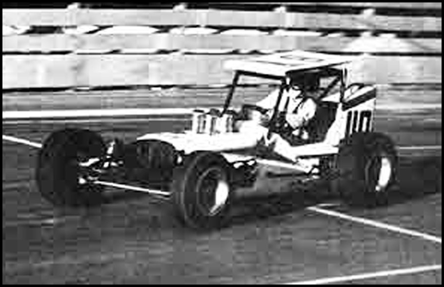Jack Greedy in his Upright Chassis at Oswego in 1968. Courtesy of John Greedy