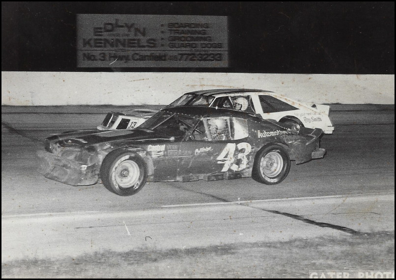 #43 Don Biederman on the inside of #13 Randy Slack at Cayuga Speedway. Courtesy of Judy & Steve Livingstone