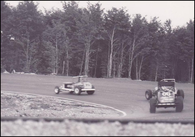 Angus McDonald #86 & Wes Becket #24. Courtesy of Rick Ellis