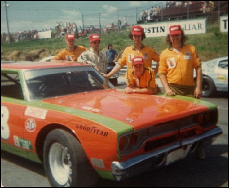 67238116_10156252812440785_9071368119137599488_n - Stu Hunter at Mosport in 1974 driving a 1970 Plymouth Roodrunner. Courtesy of Jeff Scott